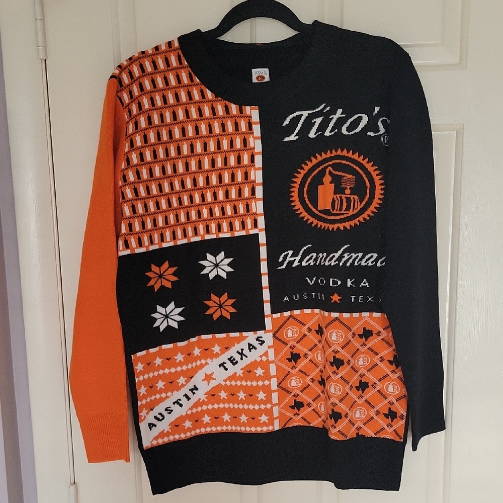 Source Unknown Black and Orange Crewneck Sweater